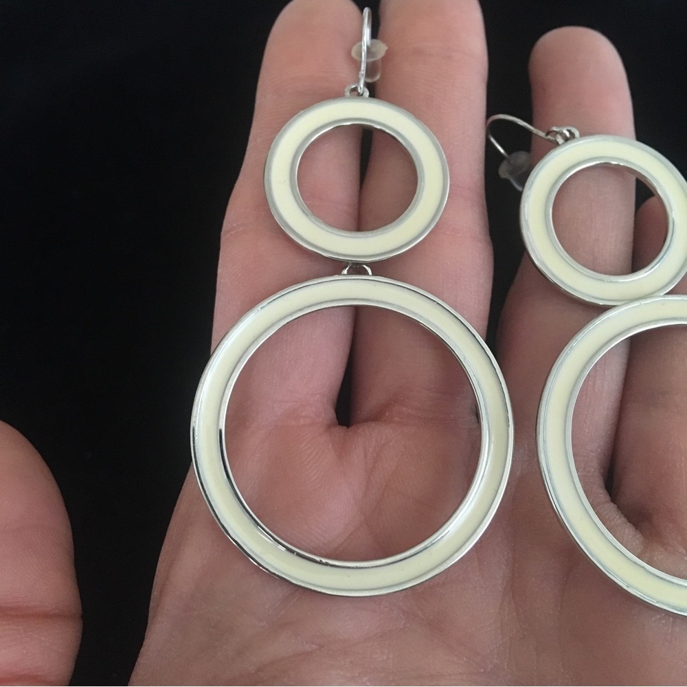 Cream and Silver Tone Double Hoop Earrings - Picture 3 of 7